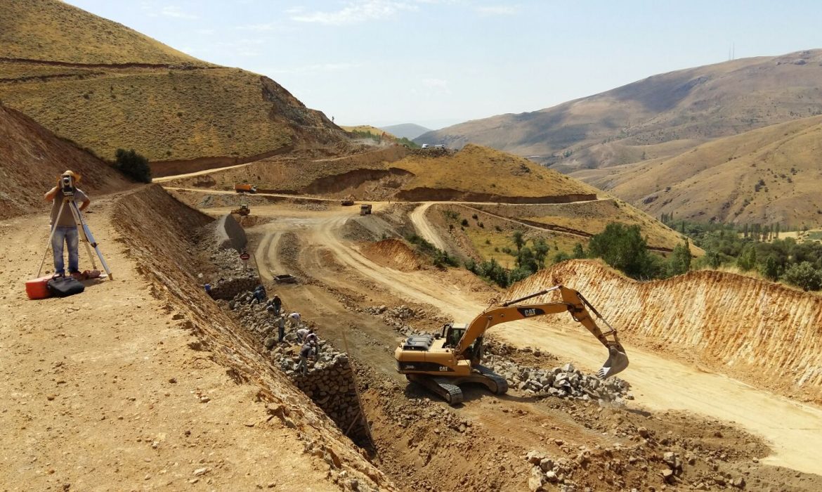 AŞINMA TABAKASI TOPRAK İŞLERİ SANAT YAPILARI VE ÜST YAPI (BSK) İŞLERİ YAPILMASI (İKMAL) İŞİ