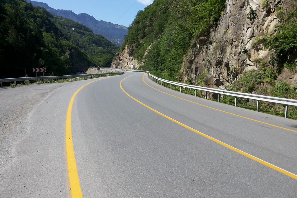 UZUNGÖL YOLUNDA ÜSTYAPI YAPILMASI İŞİ UZUNGÖL YOLUNDA ÜSTYAPI YAPILMASI İŞİ