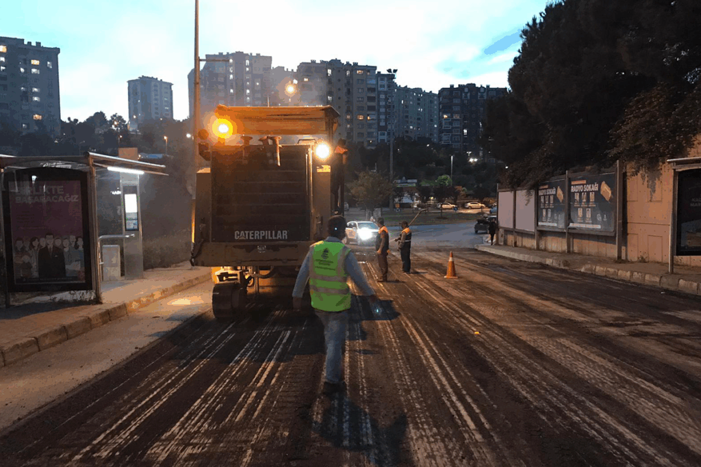 YOL, CADDE, BULVAR, MEYDAN YENİLEME VE DÜZENLEMESİ YOL, CADDE, BULVAR, MEYDAN YENİLEME VE DÜZENLEMESİ