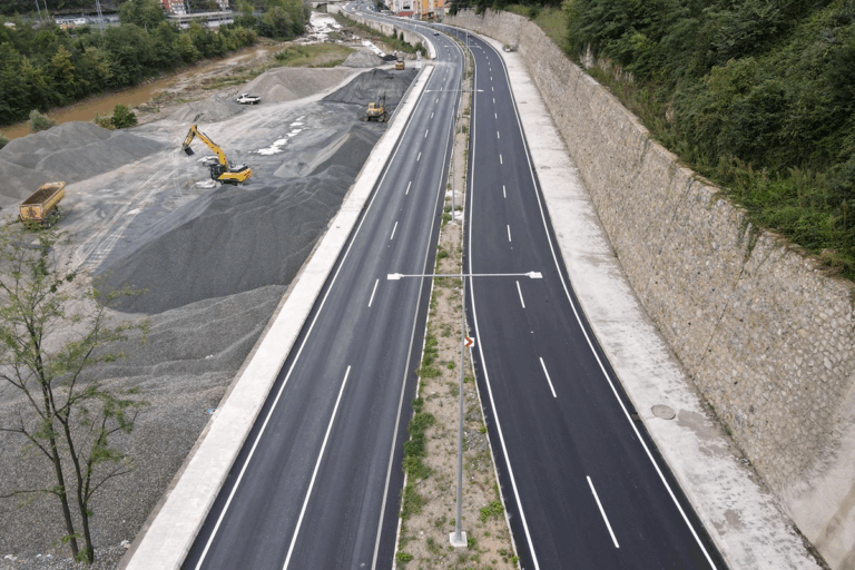 KÖPRÜ VE YOL YAPIMI PROJESİ