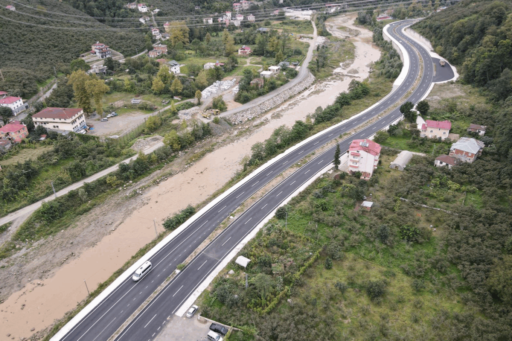 KÖPRÜ VE YOL YAPIMI PROJESİ