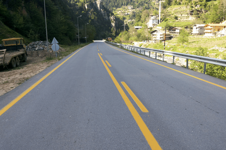UZUNGÖL YOLUNDA MODERN ALTYAPI