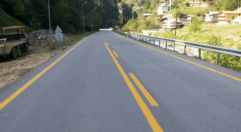UZUNGÖL YOLUNDA MODERN ALTYAPI