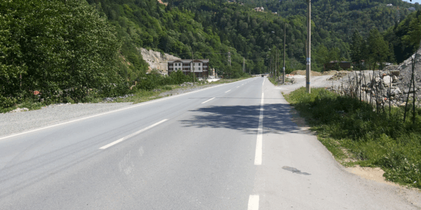 UZUNGÖL YOLUNDA MODERN ALTYAPI
