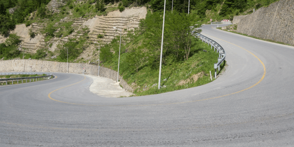 UZUNGÖL YOLUNDA MODERN ALTYAPI